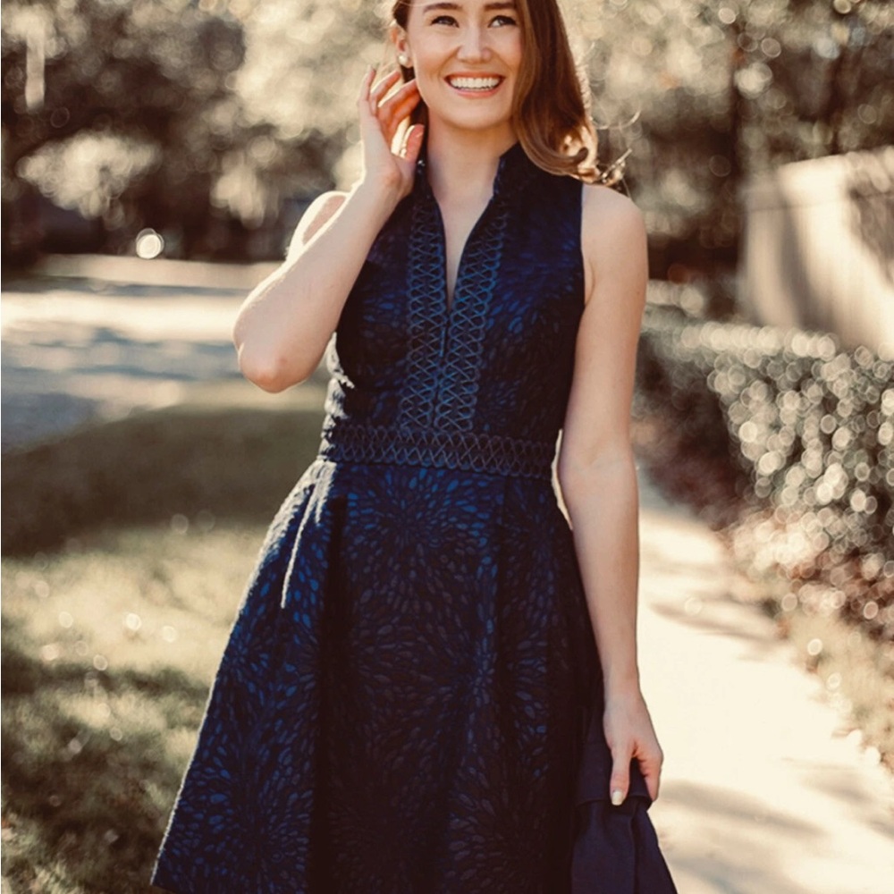 Lilly Pulitzer Franci Dress in True Navy Metallic Jacquard Size 8 - Picture 5 of 16